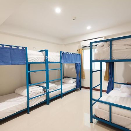 Happy Hostel Pattaya Εξωτερικό φωτογραφία
