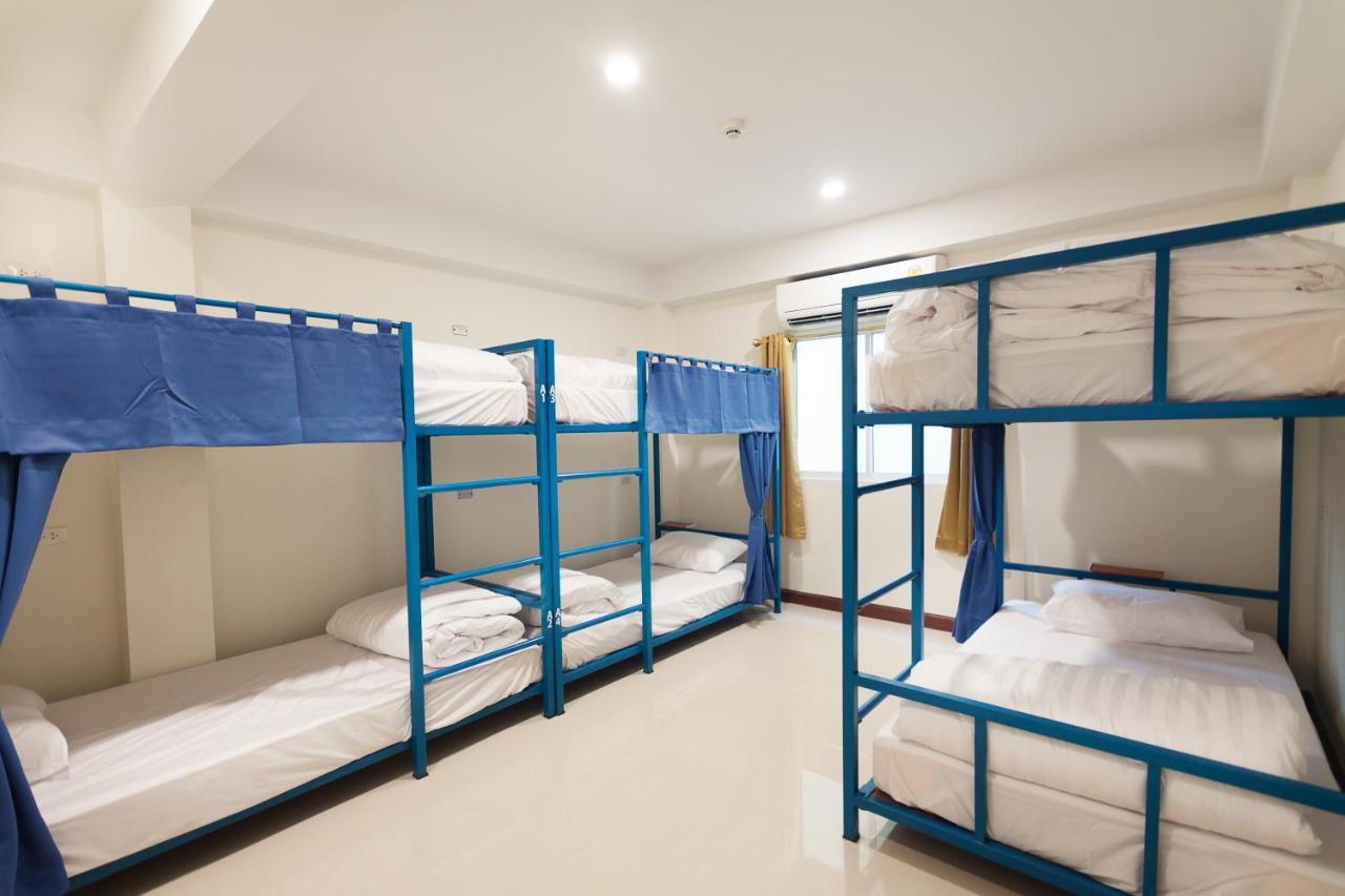Happy Hostel Pattaya Εξωτερικό φωτογραφία