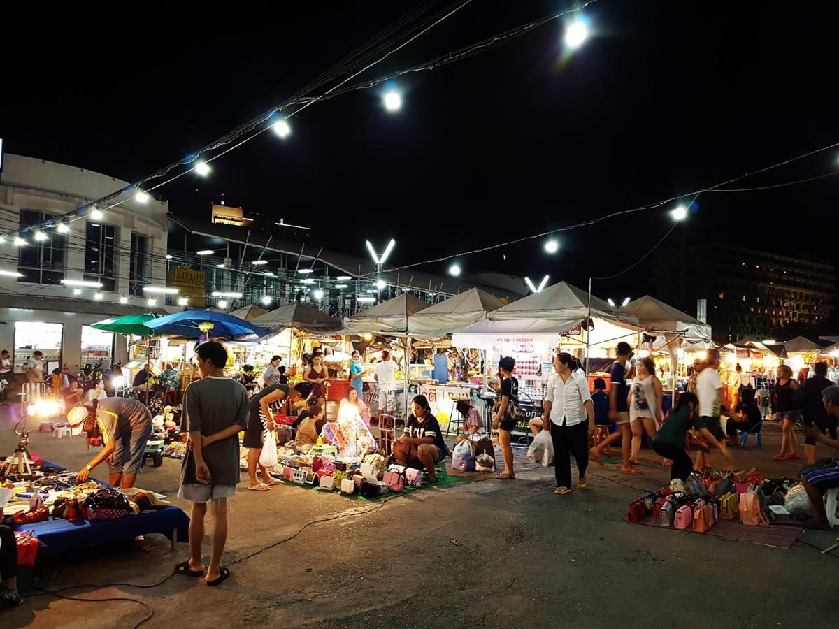 Happy Hostel Pattaya Εξωτερικό φωτογραφία
