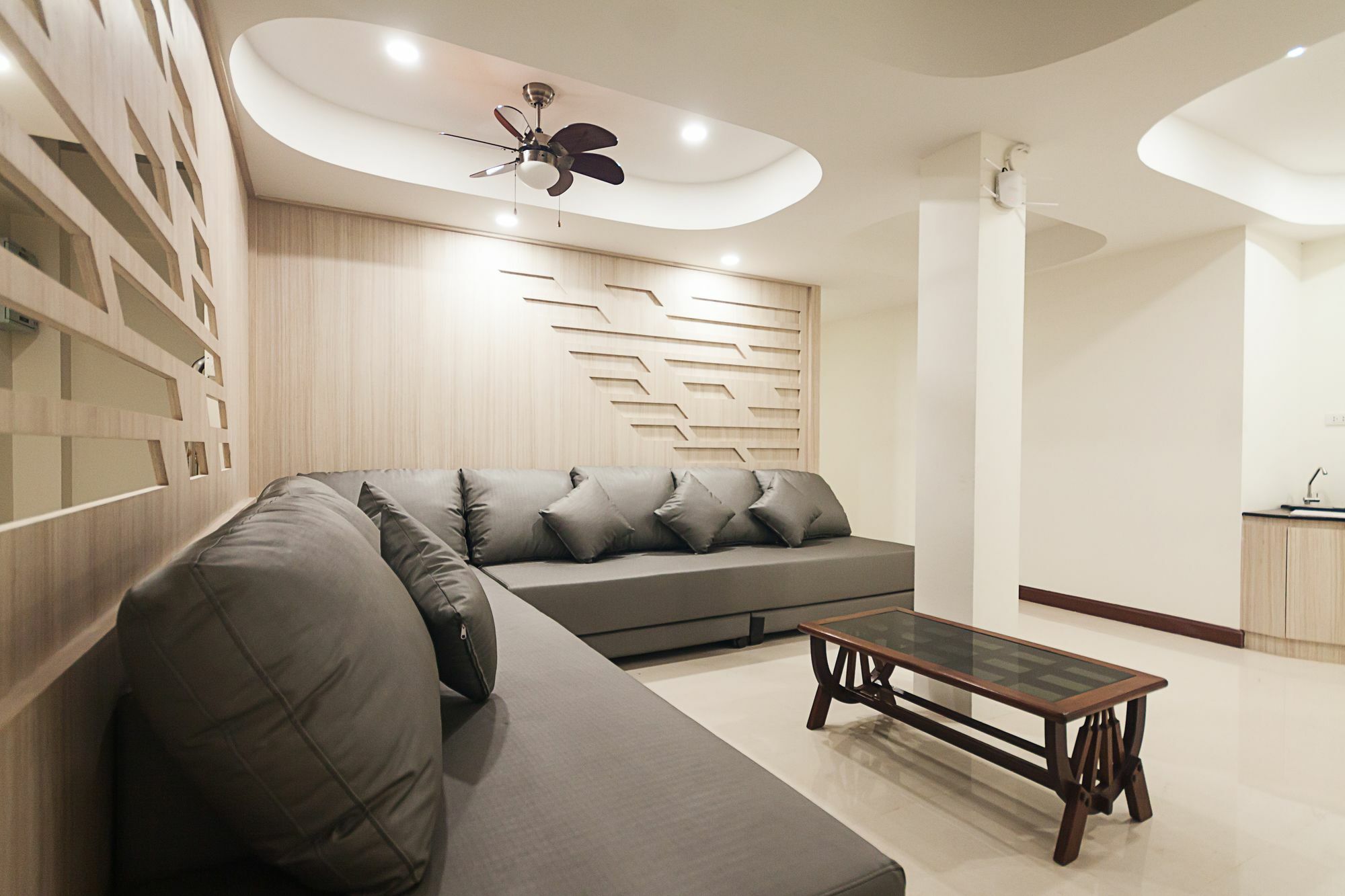 Happy Hostel Pattaya Εξωτερικό φωτογραφία